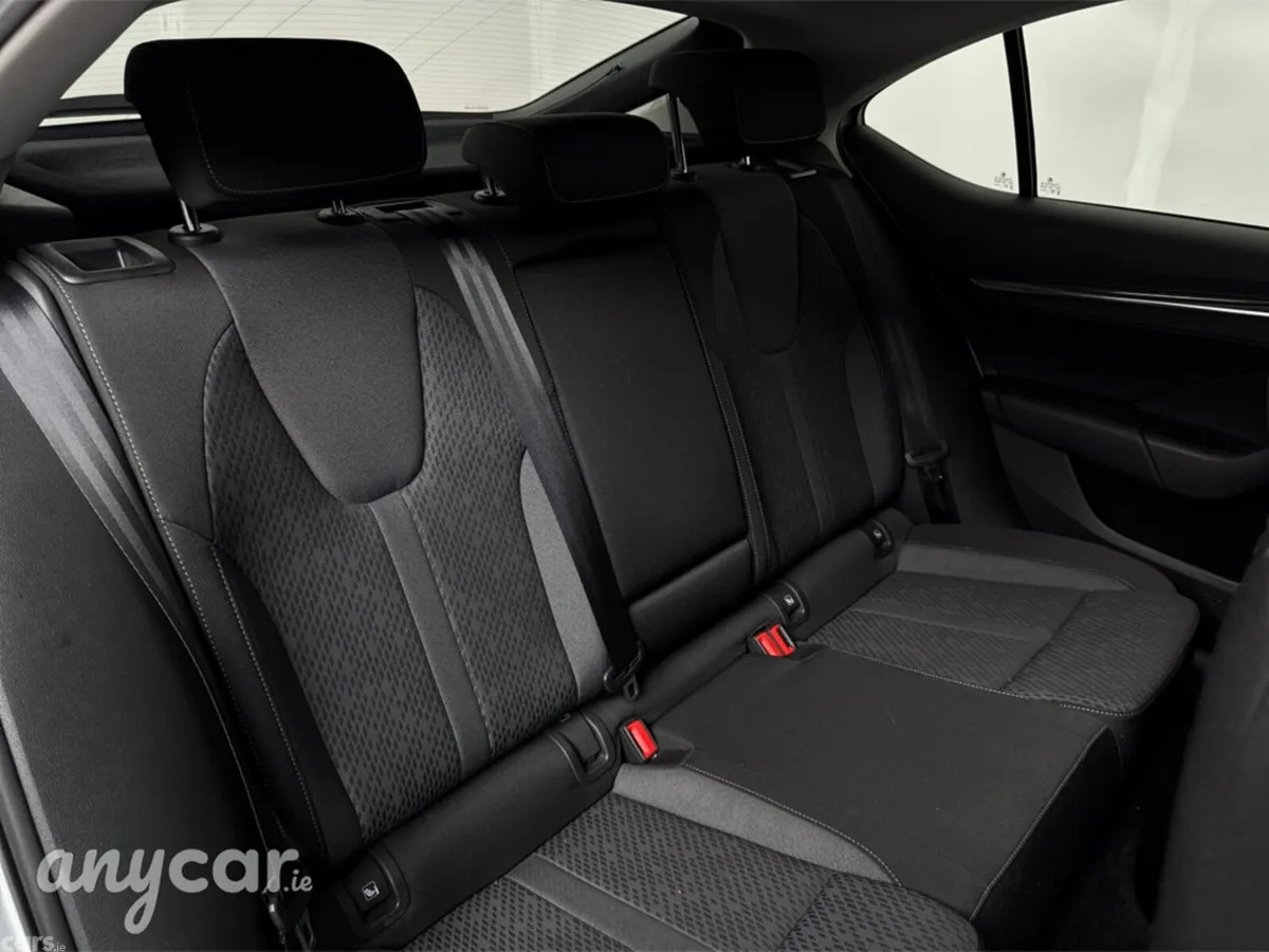 Skoda Octavia Saloon, Petrol, 2021, Grey