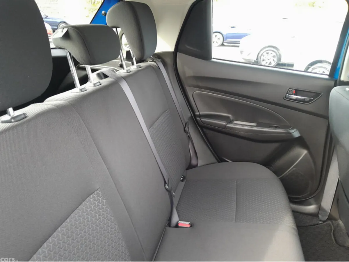 Suzuki Swift Hatchback, Petrol, 2023, Blue