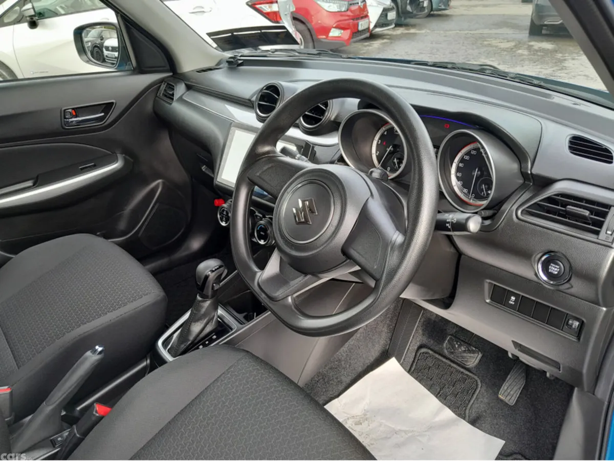 Suzuki Swift Hatchback, Petrol, 2023, Blue
