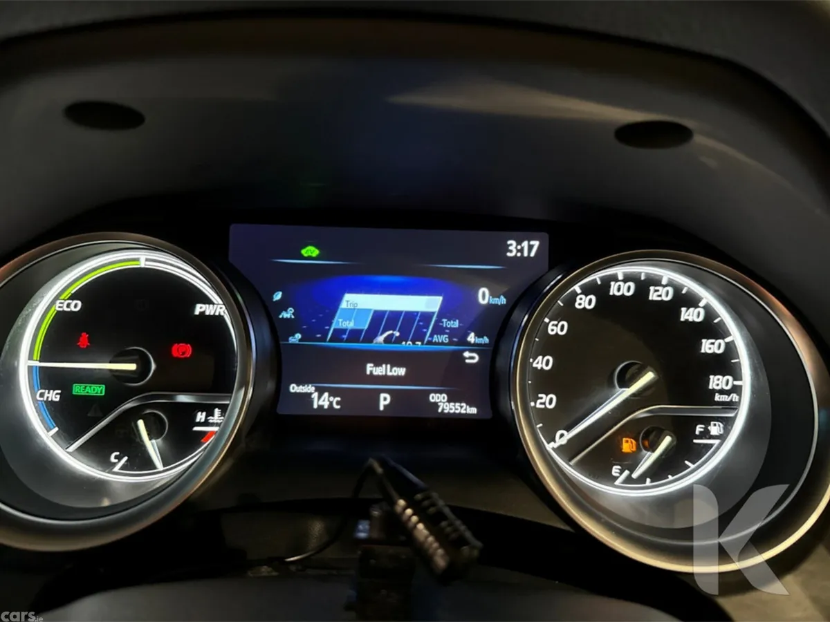 Toyota Camry Saloon, Petrol Hybrid, 2019, Black
