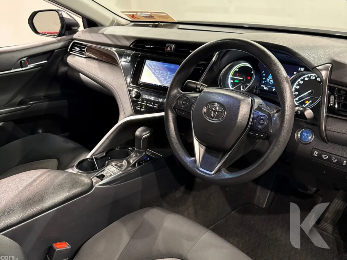 Toyota Camry Saloon, Petrol Hybrid, 2019, Black
