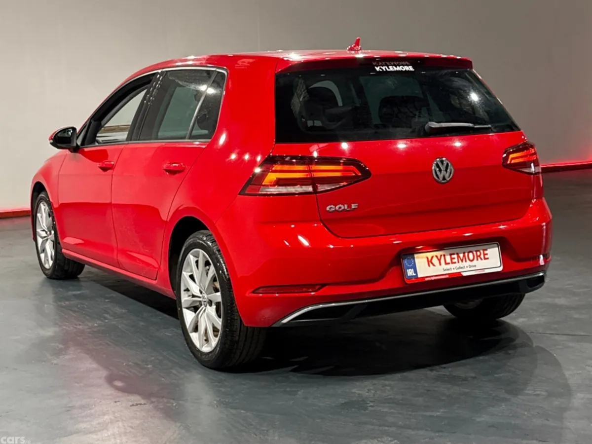 Volkswagen Golf Hatchback, Petrol, 2018, Red
