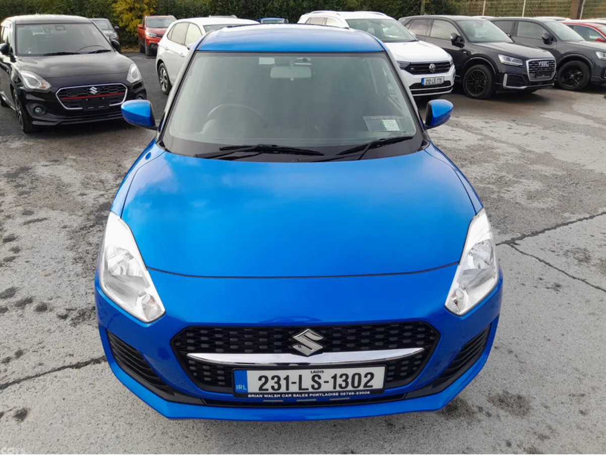 Suzuki Swift Hatchback, Petrol, 2023, Blue