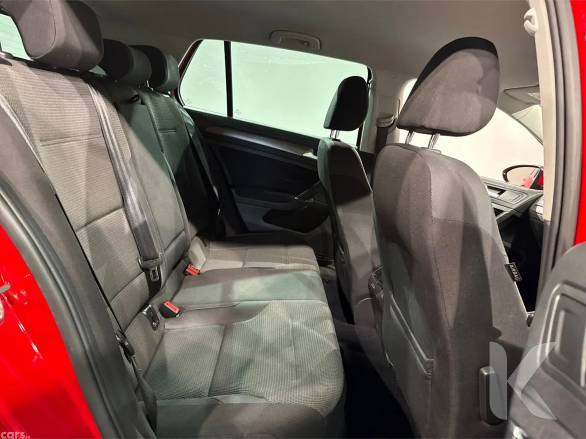 Volkswagen Golf Hatchback, Petrol, 2018, Red