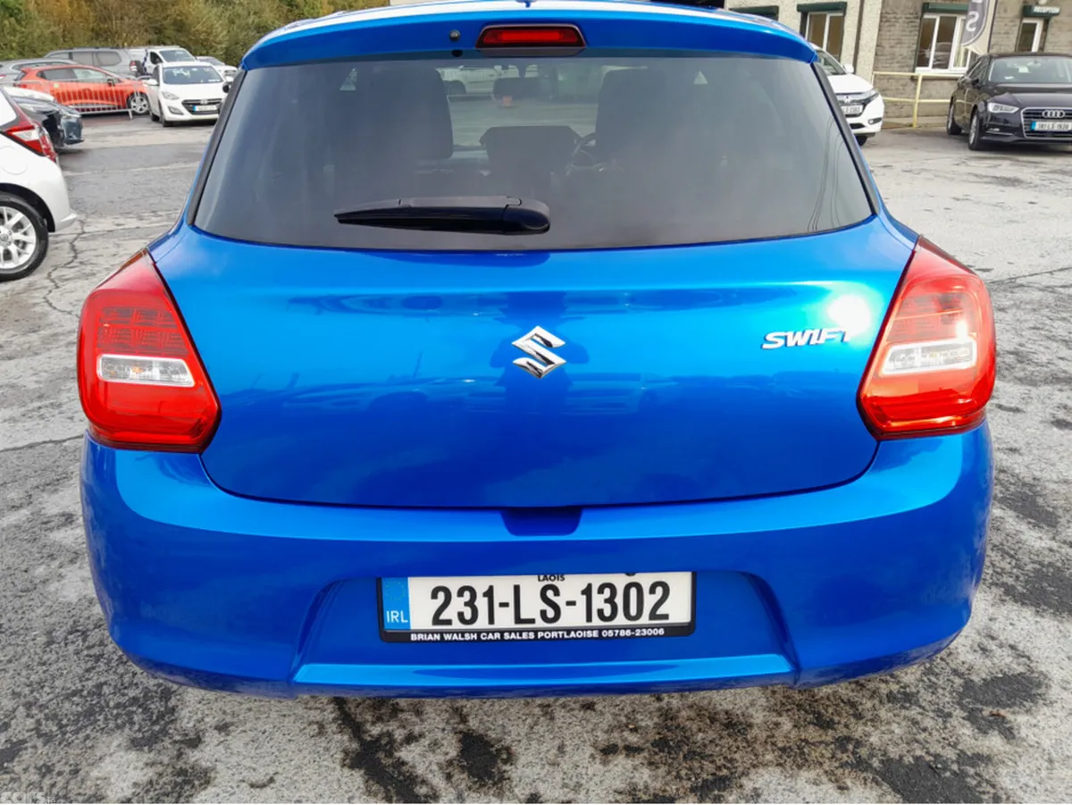 Suzuki Swift Hatchback, Petrol, 2023, Blue