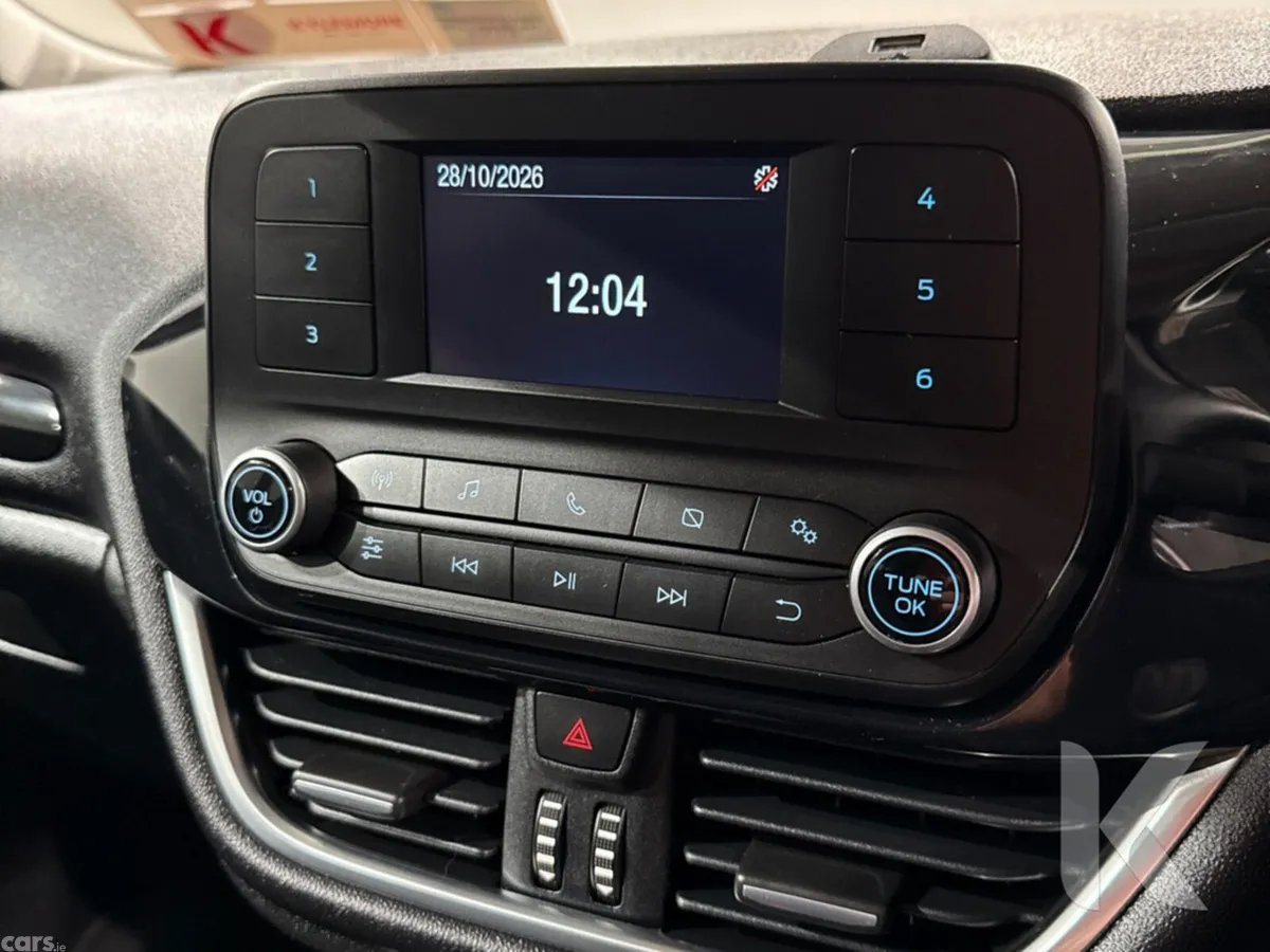 Ford Fiesta Hatchback, Petrol, 2019, White