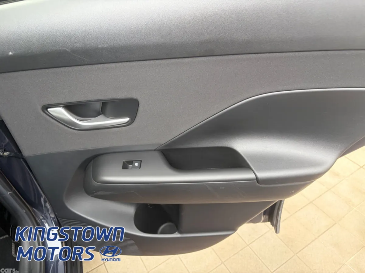 Hyundai KONA MPV, Petrol, 2024, Blue