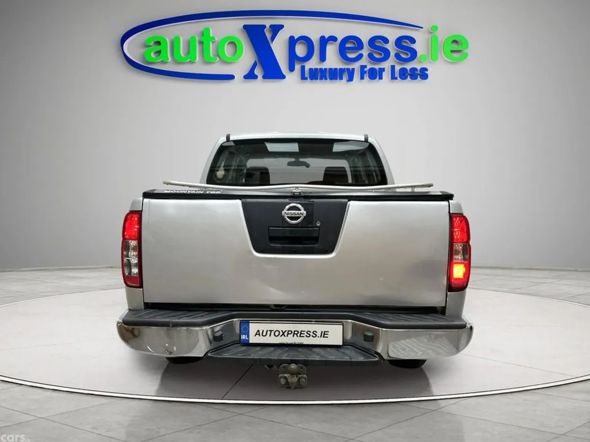 Nissan Navara Pick Up, Diesel, 2013, Silver