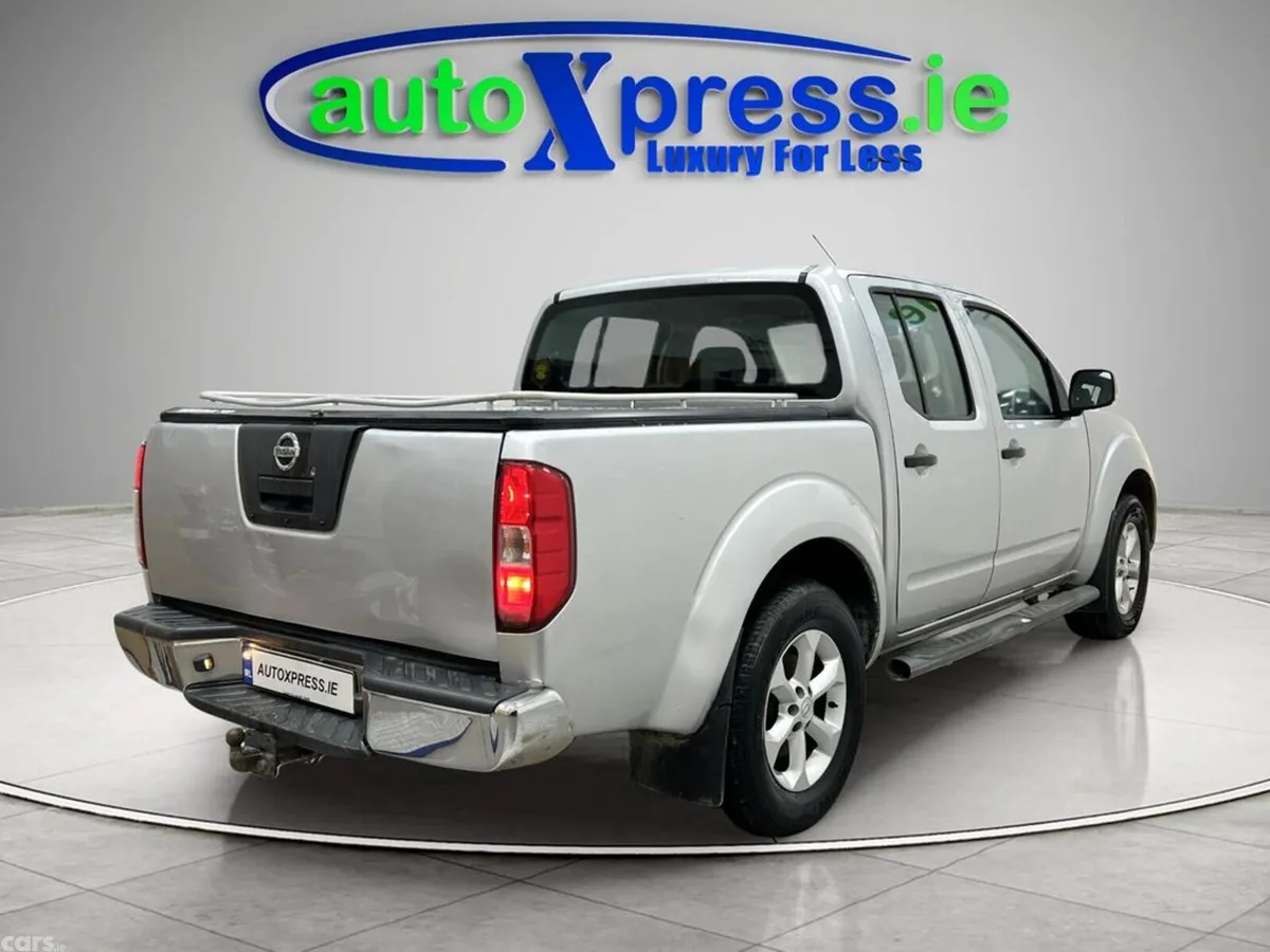 Nissan Navara Pick Up, Diesel, 2013, Silver