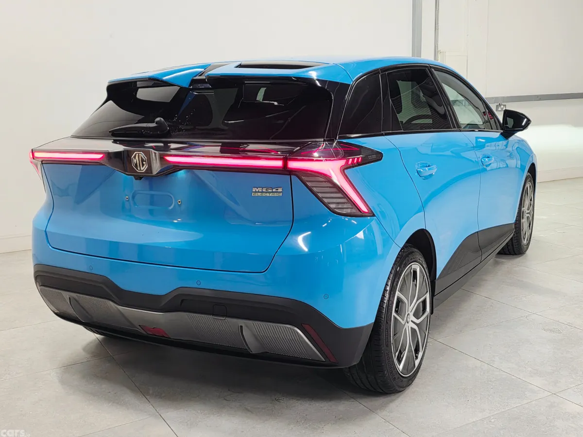 MG MG4 Hatchback, Electric, 2023, Blue