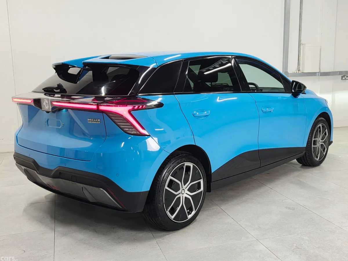 MG MG4 Hatchback, Electric, 2023, Blue