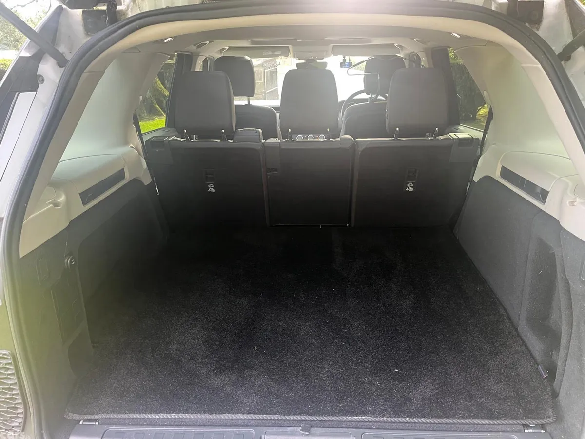 Land Rover Discovery SUV, Diesel, 2017, White