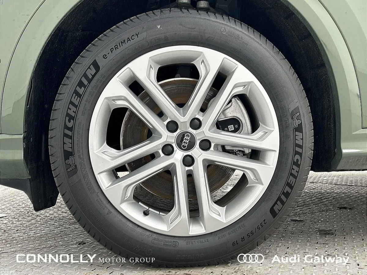 Audi Q5 SUV, Petrol Plug-in Hybrid, 2027, Green