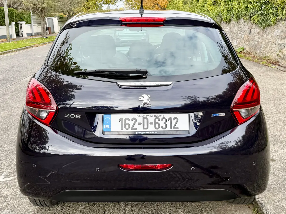 Peugeot 208 Hatchback, Petrol, 2016, Blue