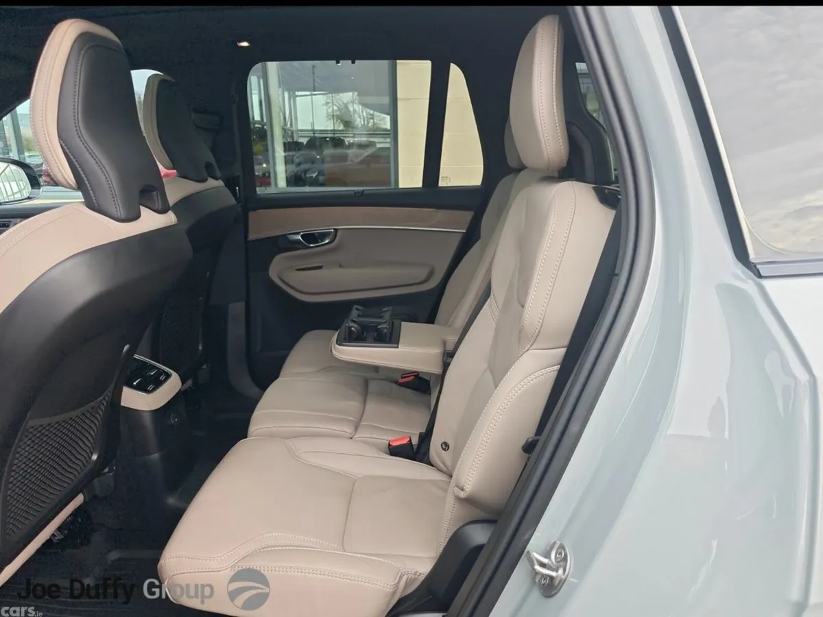 Volvo XC90 SUV, Petrol Plug-in Hybrid, 2025, Grey