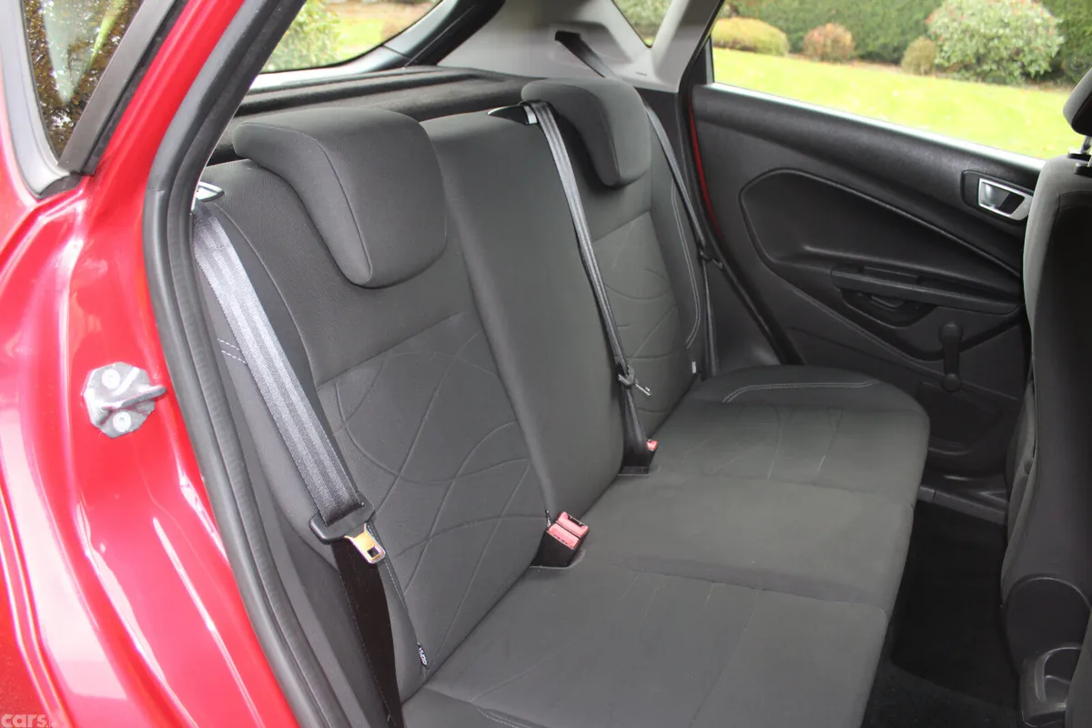 Ford Fiesta Hatchback, Petrol, 2017, Red