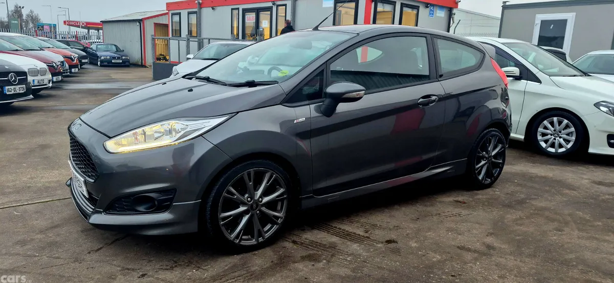 Ford Fiesta Hatchback, Petrol, 2016, Grey