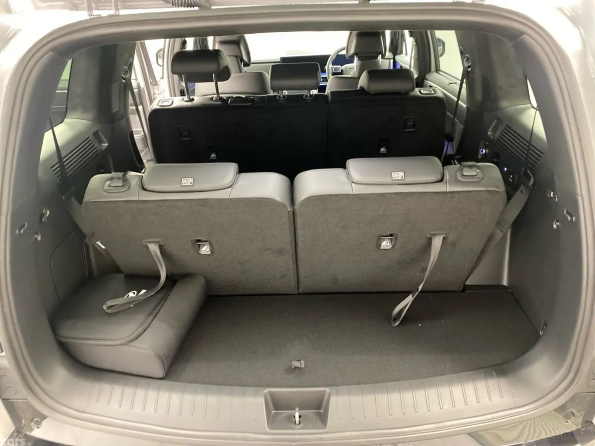 Hyundai Santa Fe SUV, Petrol Plug-in Hybrid, 2026, Grey