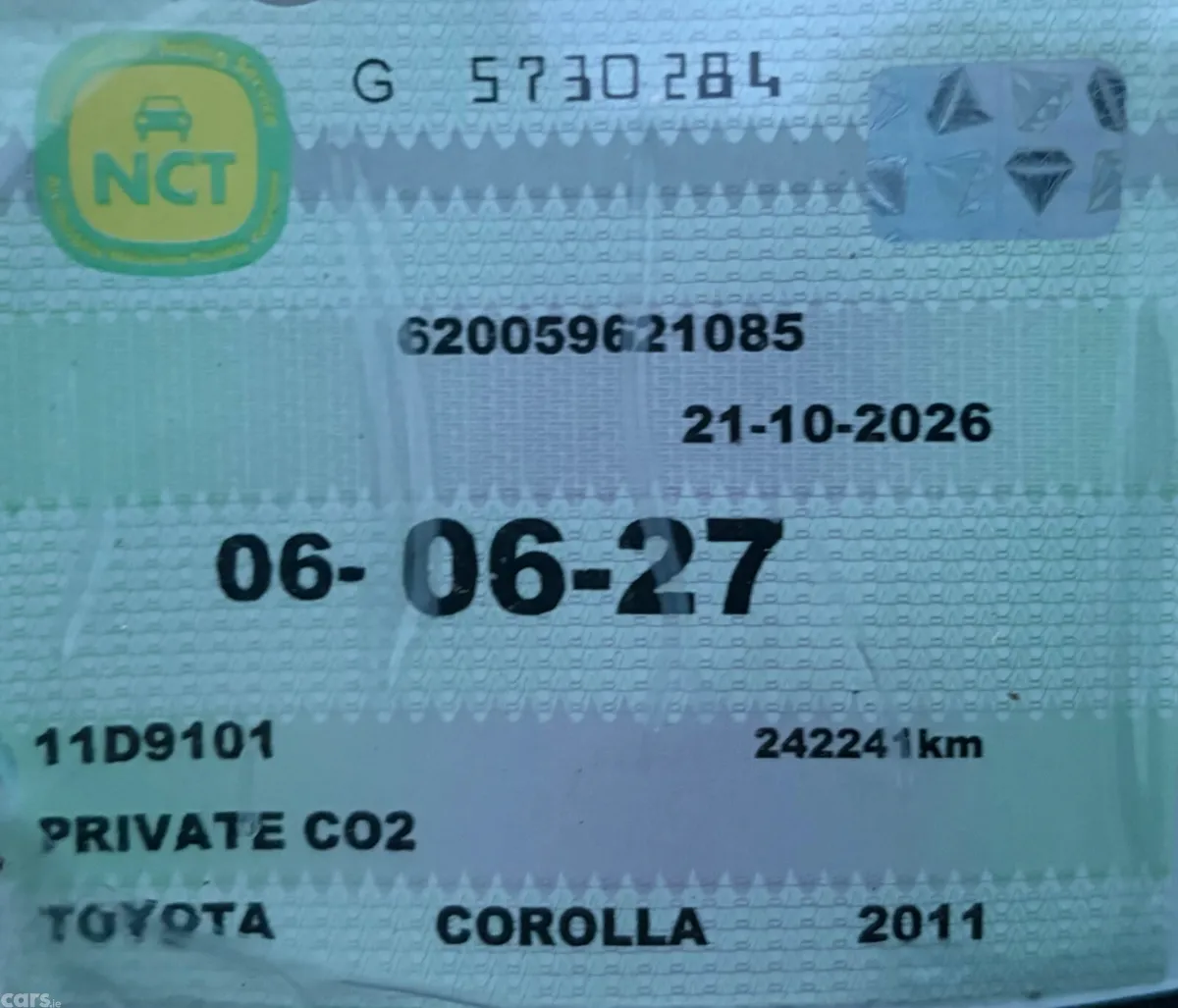 Toyota Corolla Saloon, Diesel, 2011, Silver
