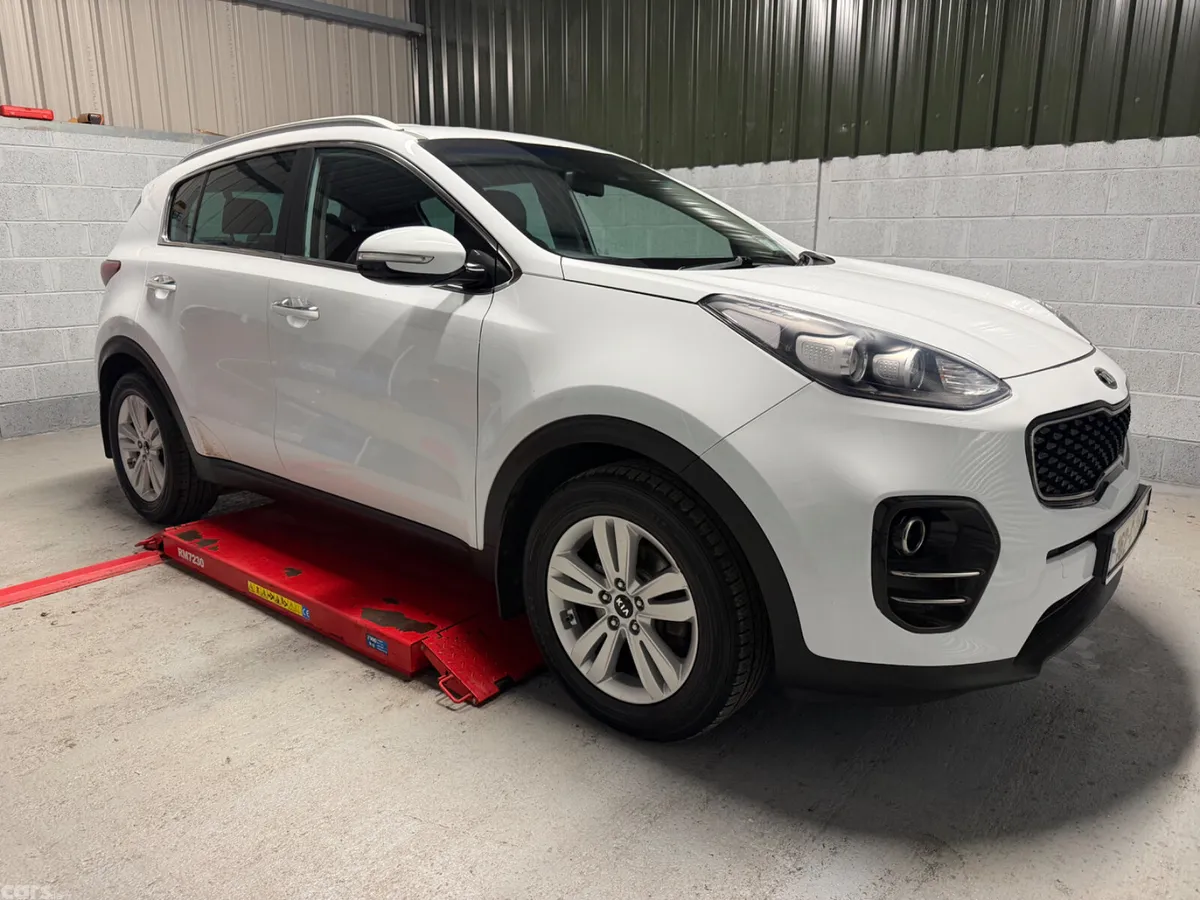 Kia Sportage SUV, Diesel, 2016, White