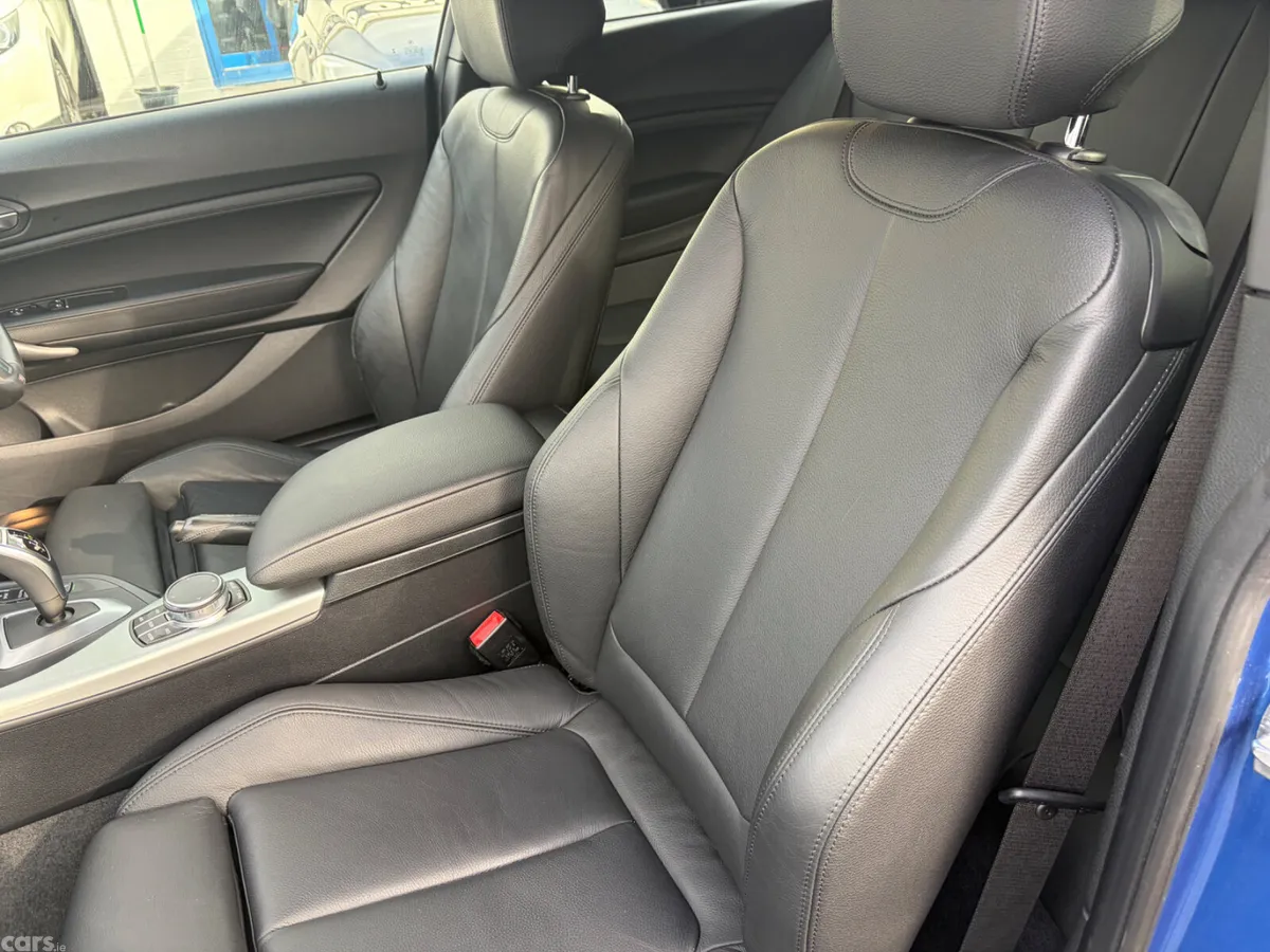 BMW 1-Series Hatchback, Petrol, 2019, Blue