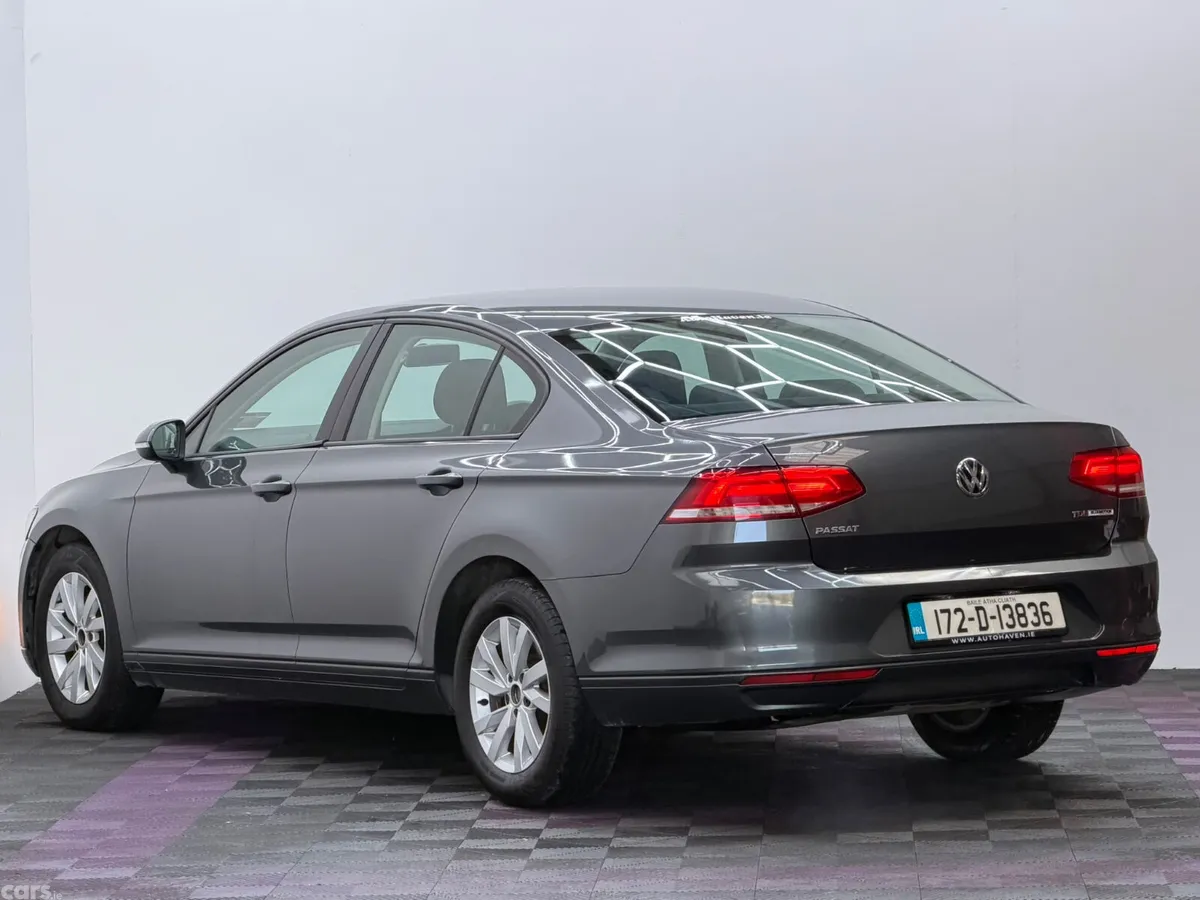 Volkswagen Passat Saloon, Diesel, 2017, Grey