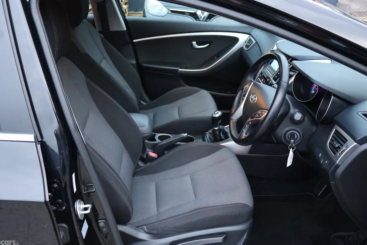 Hyundai i30 Hatchback, Diesel, 2016, Black