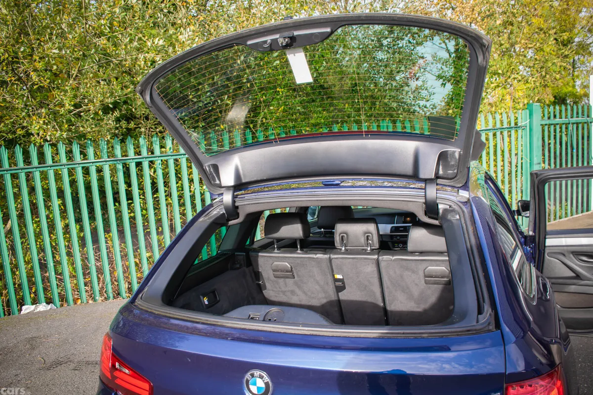 BMW 5-Series Estate, Diesel, 2016, Blue