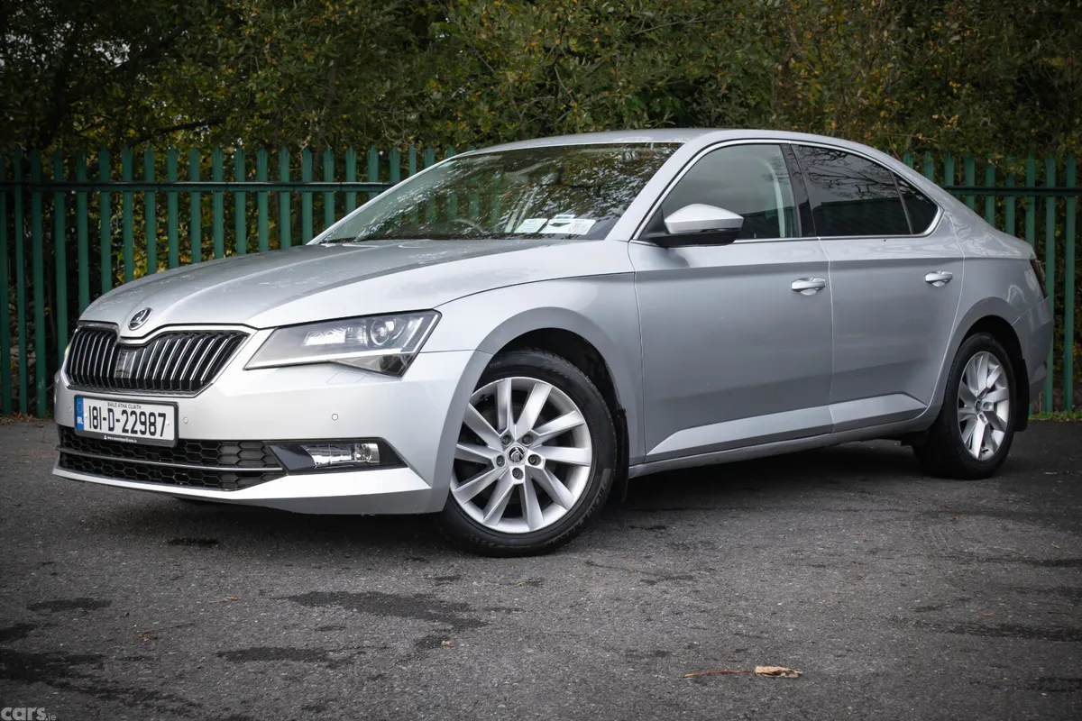 Skoda Superb Saloon, Diesel, 2018, Grey