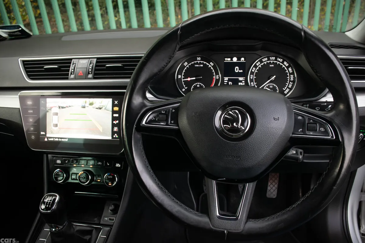 Skoda Superb Saloon, Diesel, 2018, Grey