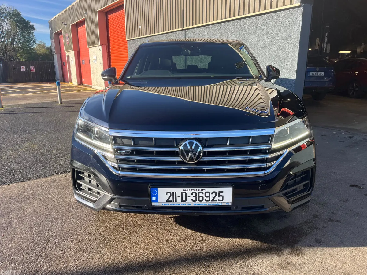 Volkswagen Touareg SUV, Diesel, 2021, Blue