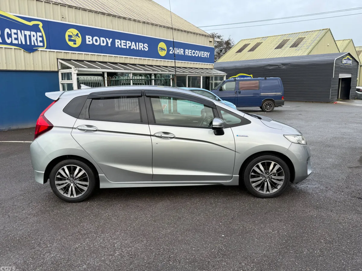 Honda Fit Hatchback, Petrol Hybrid, 2014, Grey
