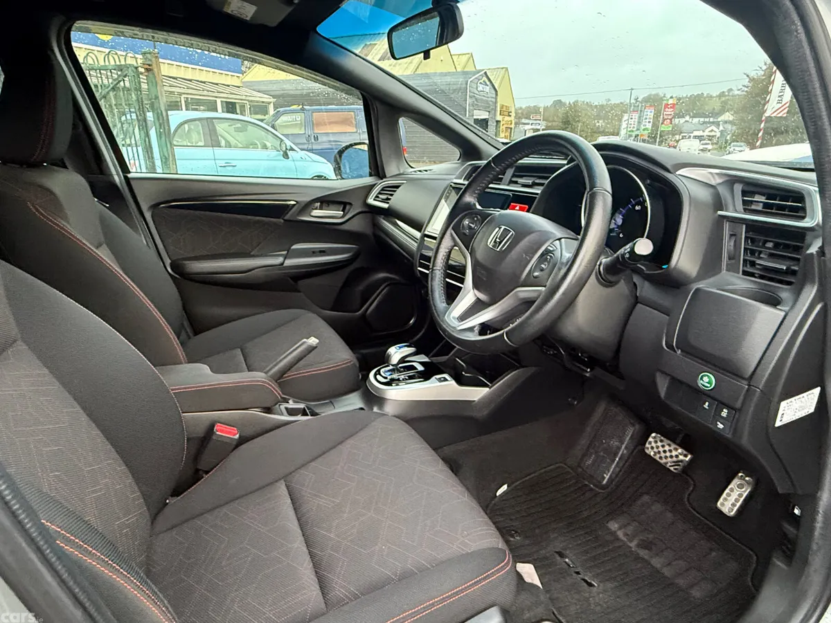 Honda Fit Hatchback, Petrol Hybrid, 2014, Grey