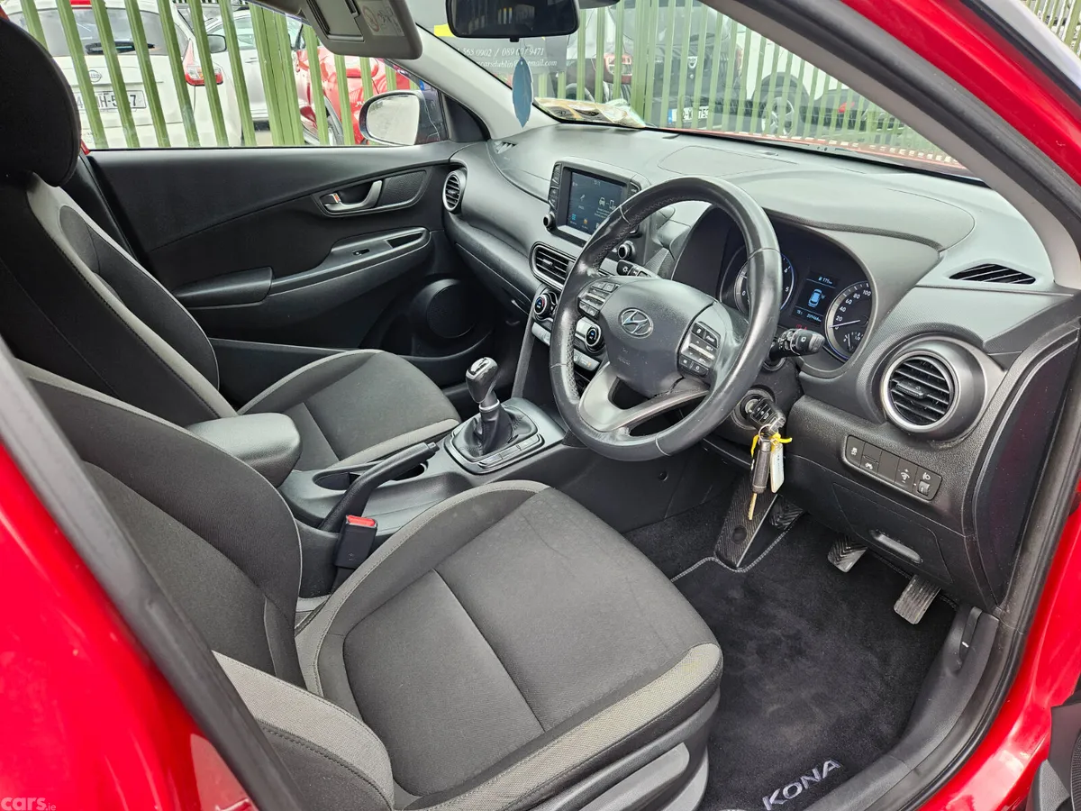 Hyundai KONA MPV, Diesel, 2019, Red