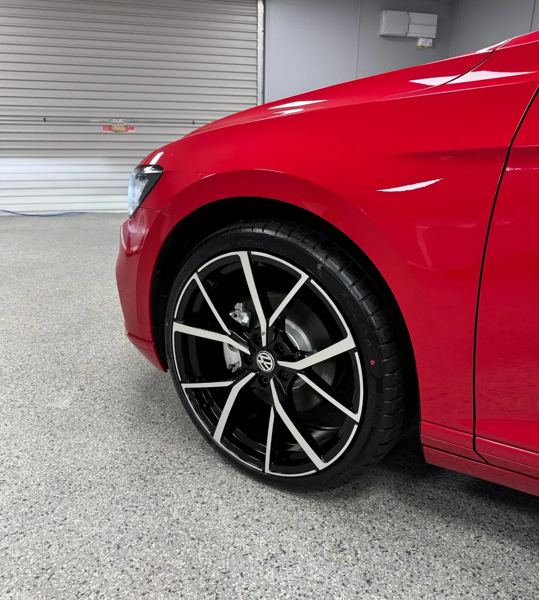 Volkswagen Passat Saloon, Diesel, 2022, Red