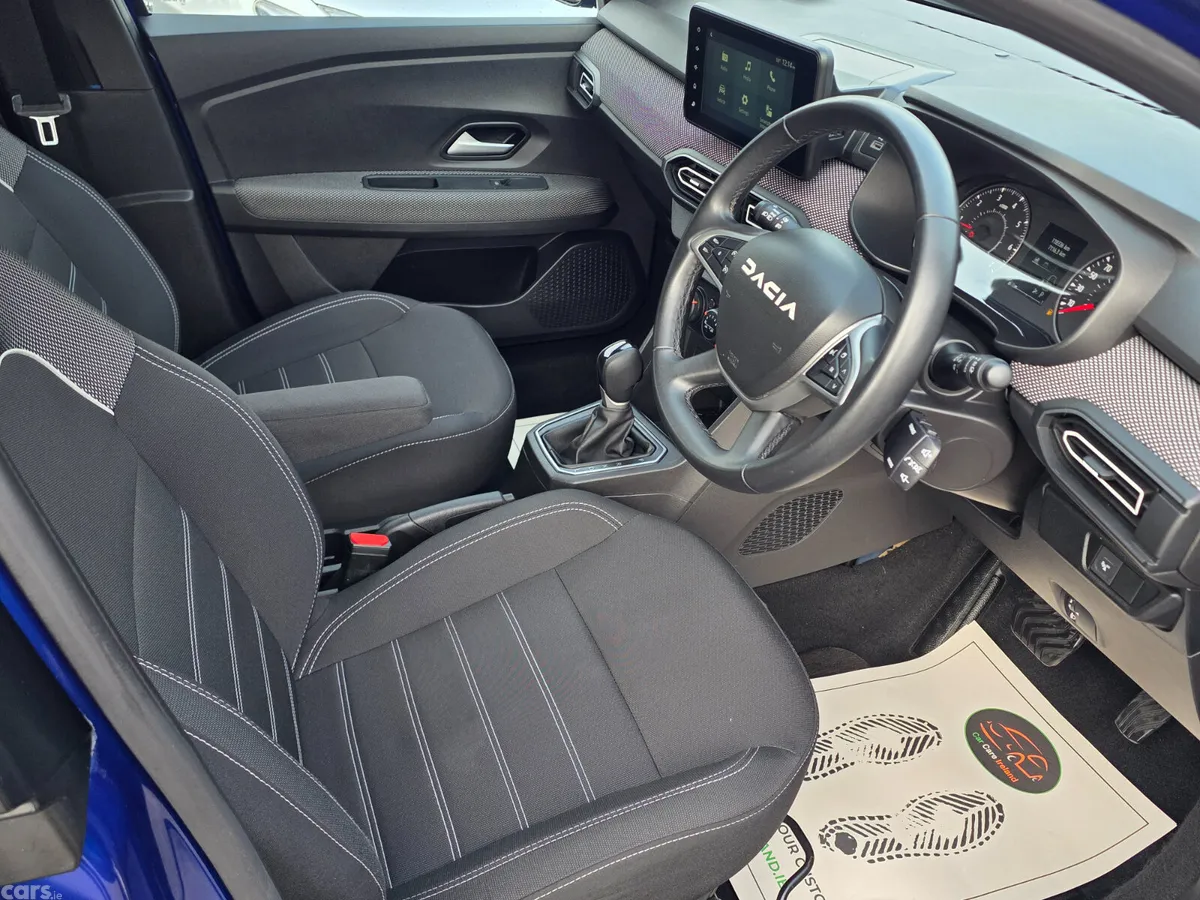 Dacia Sandero Hatchback, Petrol, 2023, Blue