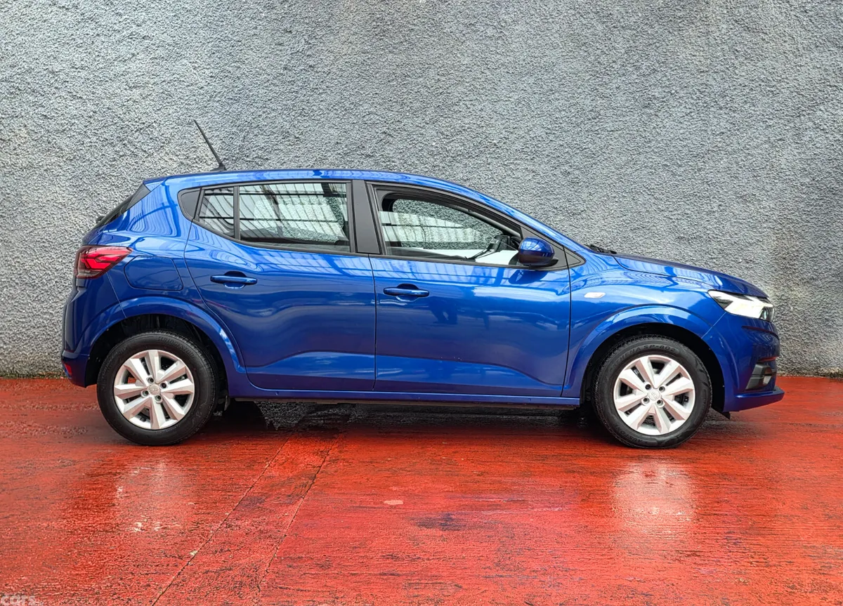 Dacia Sandero Hatchback, Petrol, 2023, Blue