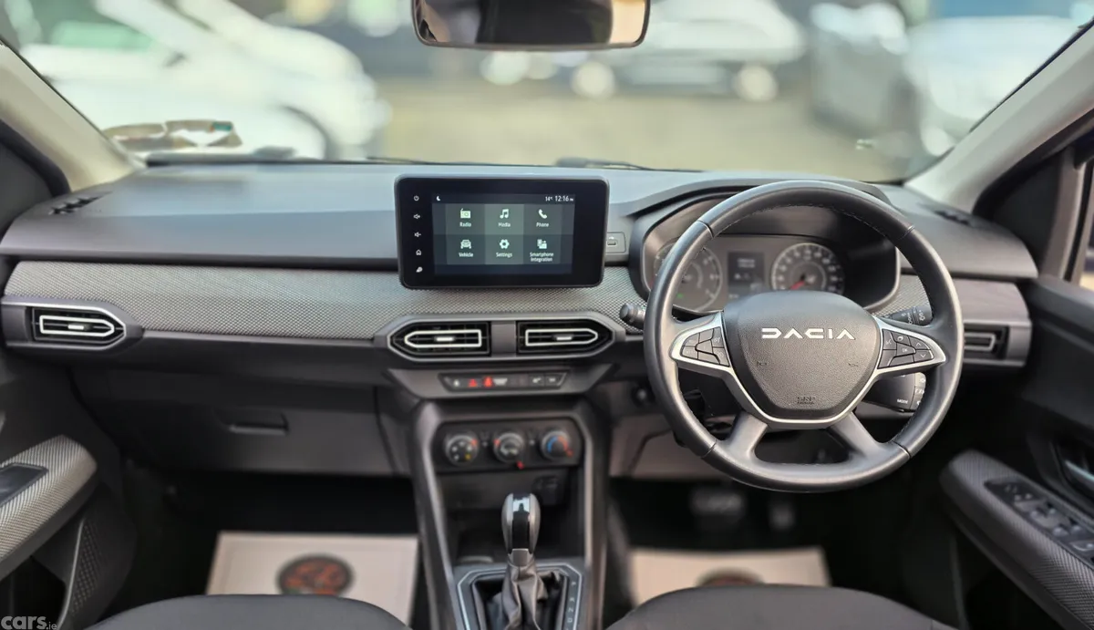 Dacia Sandero Hatchback, Petrol, 2023, Blue