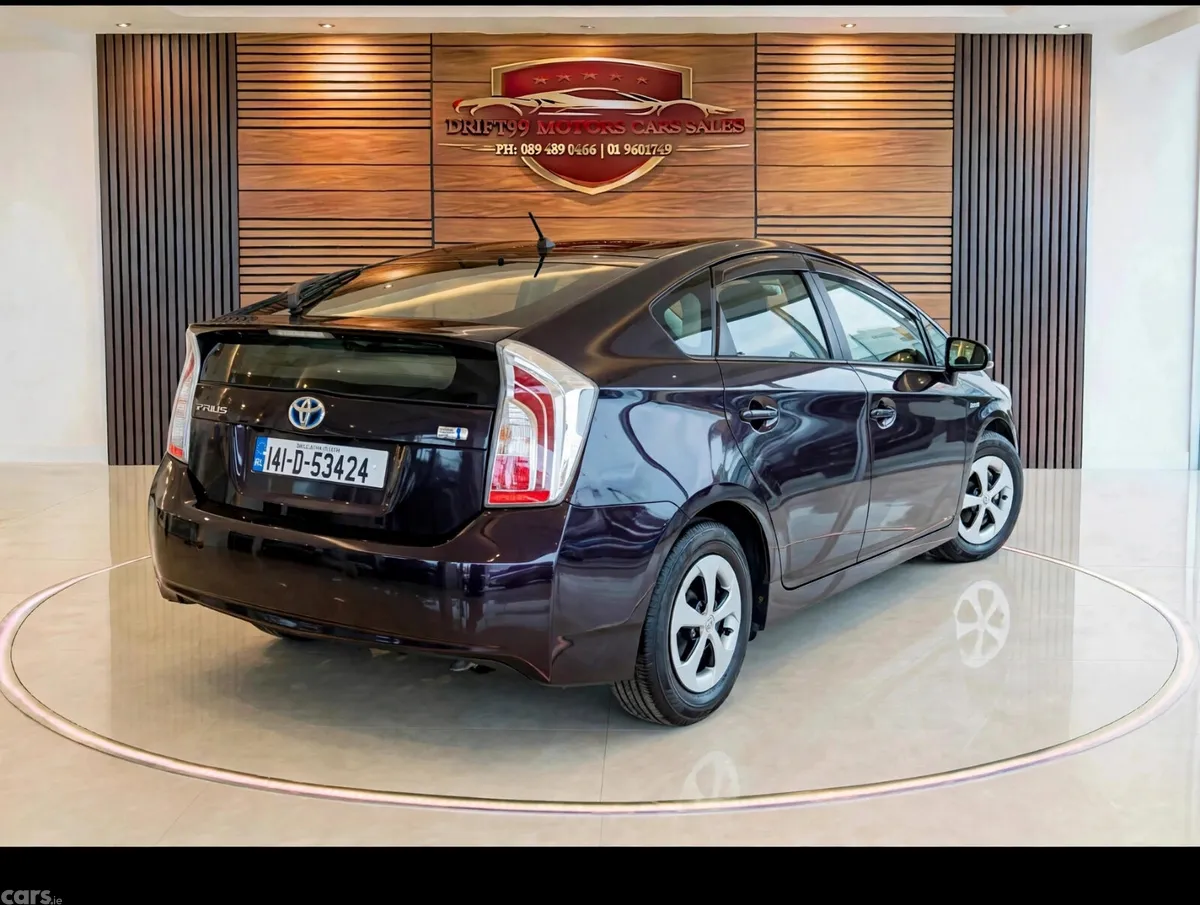 Toyota Prius Hatchback, Petrol Hybrid, 2014, Red