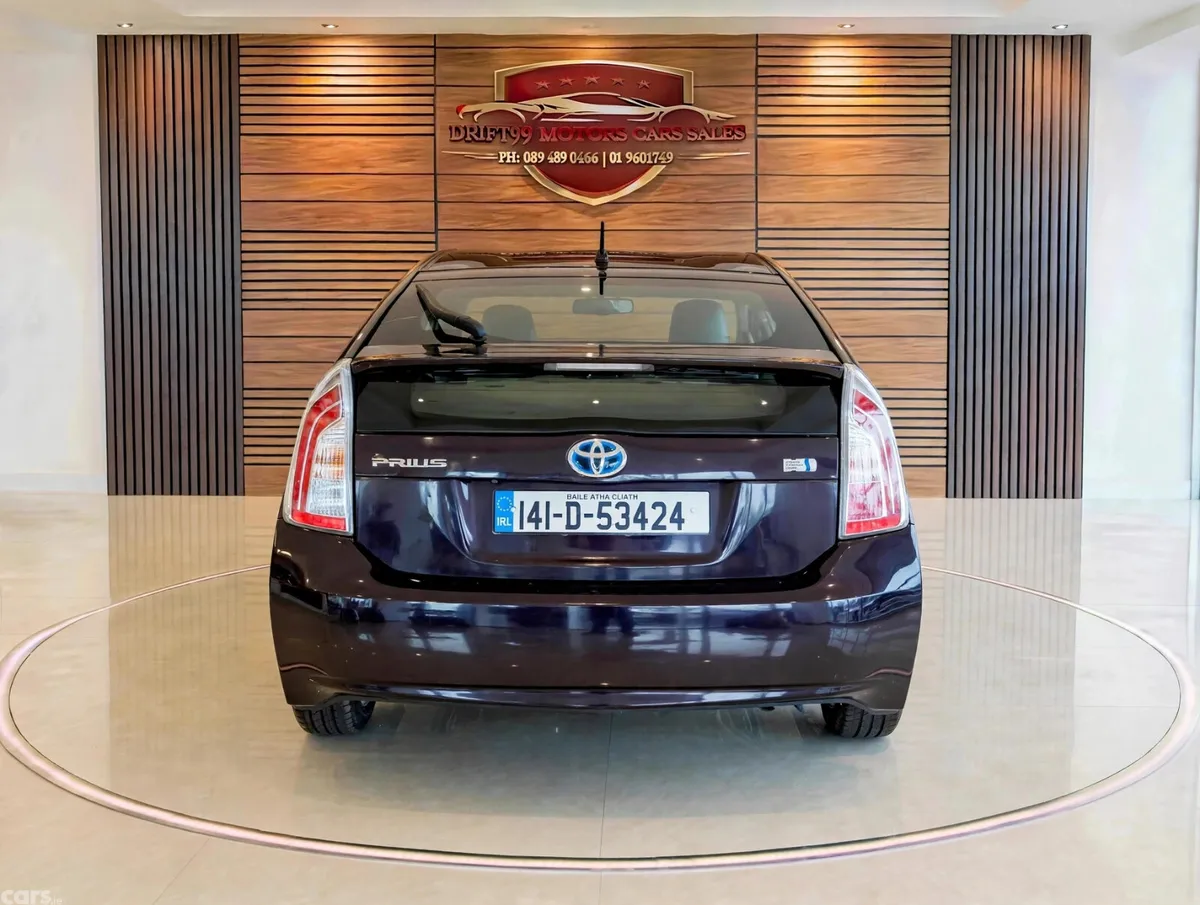 Toyota Prius Hatchback, Petrol Hybrid, 2014, Red
