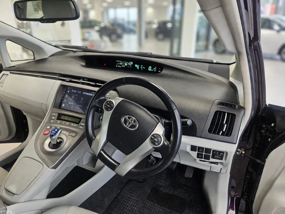 Toyota Prius Hatchback, Petrol Hybrid, 2014, Red