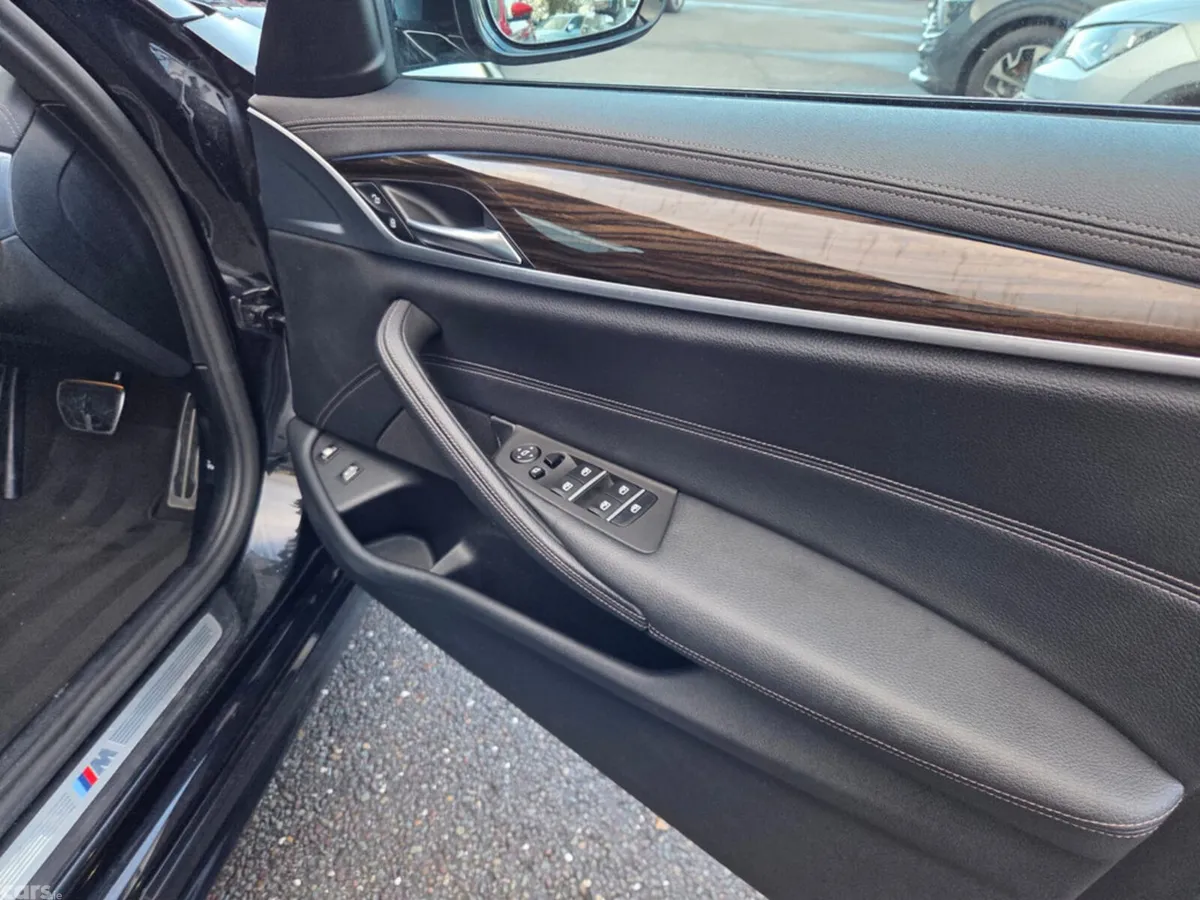 BMW 5-Series Saloon, Petrol Plug-in Hybrid, 2023, Black