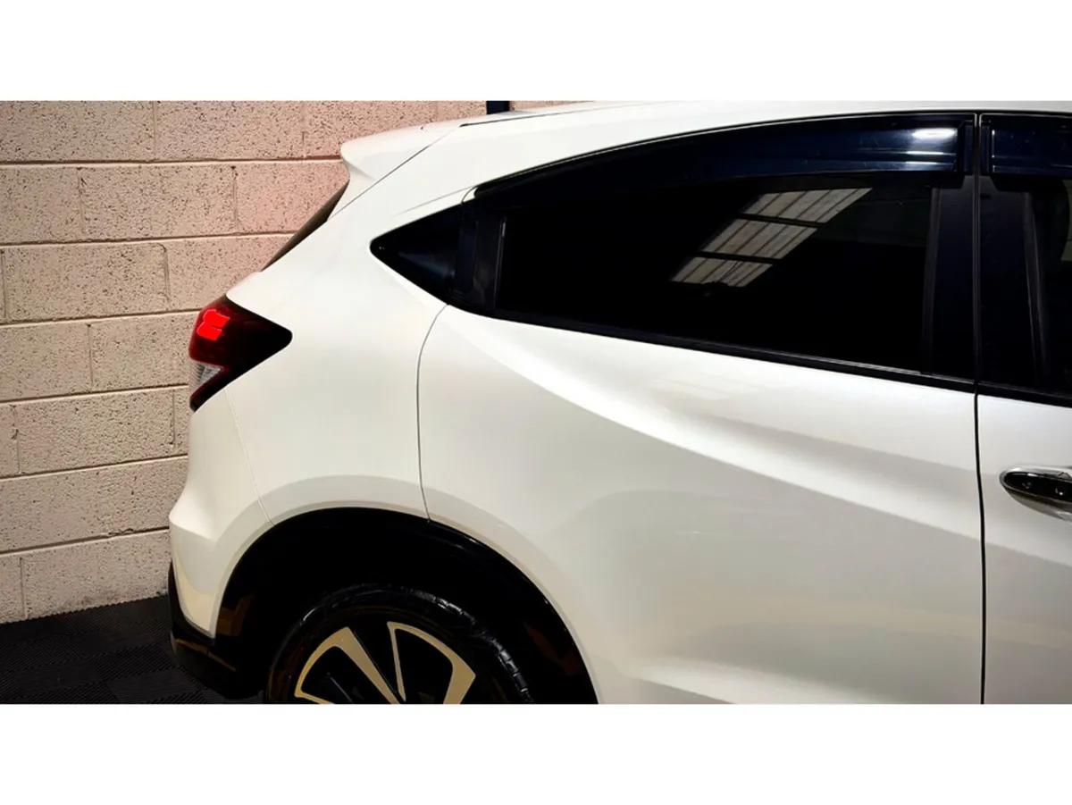 Honda Vezel SUV, Petrol Hybrid, 2017, White