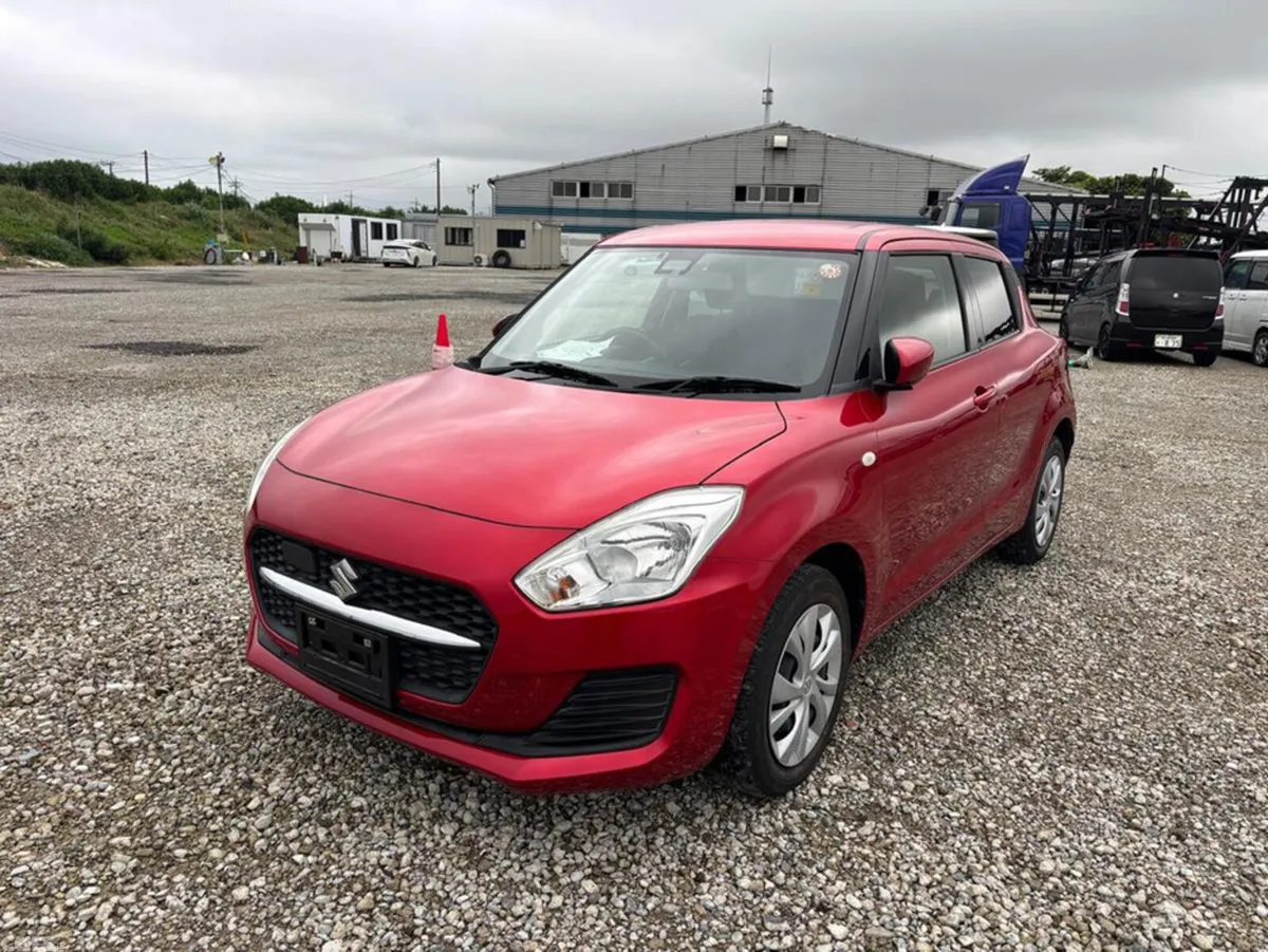 Suzuki Swift Hatchback, Petrol, 2020, Red