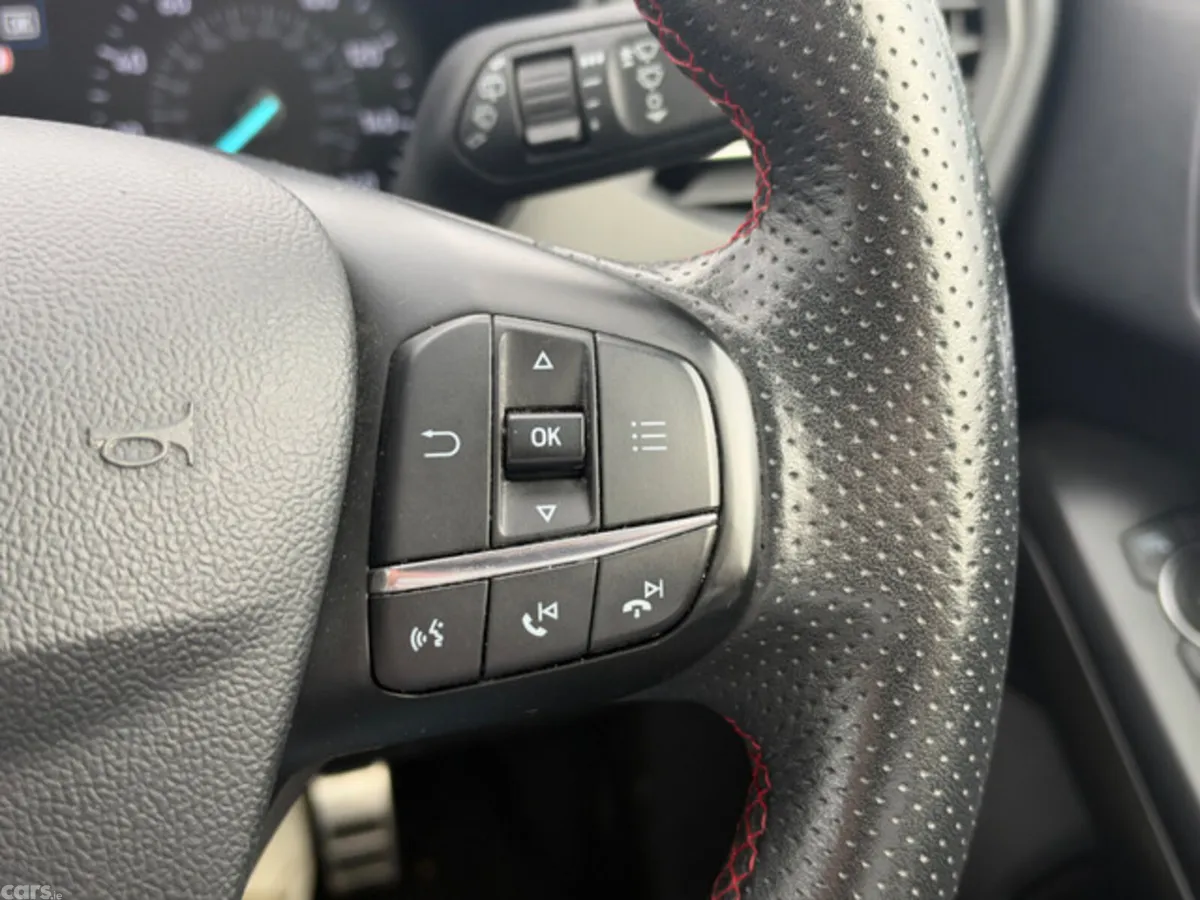 Ford Focus Hatchback, Diesel, 2019, Black