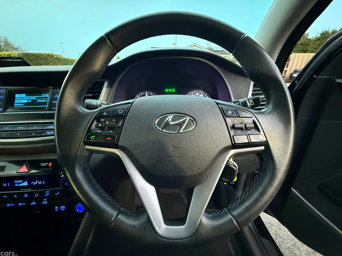 Hyundai Tucson MPV, Diesel, 2017, Black