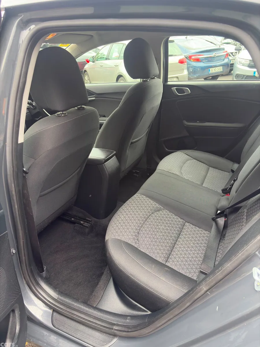 Kia XCeed Hatchback, Diesel, 2019, Grey
