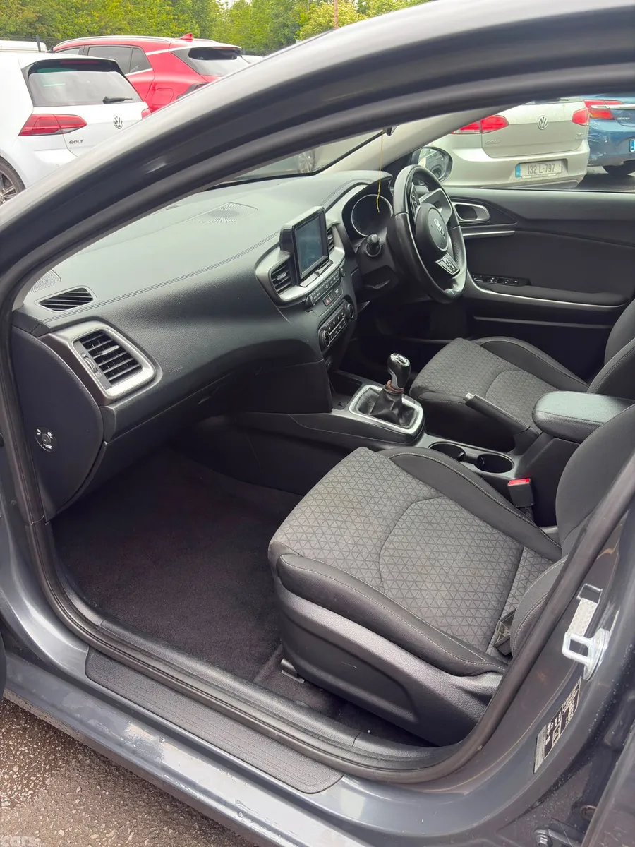 Kia XCeed Hatchback, Diesel, 2019, Grey