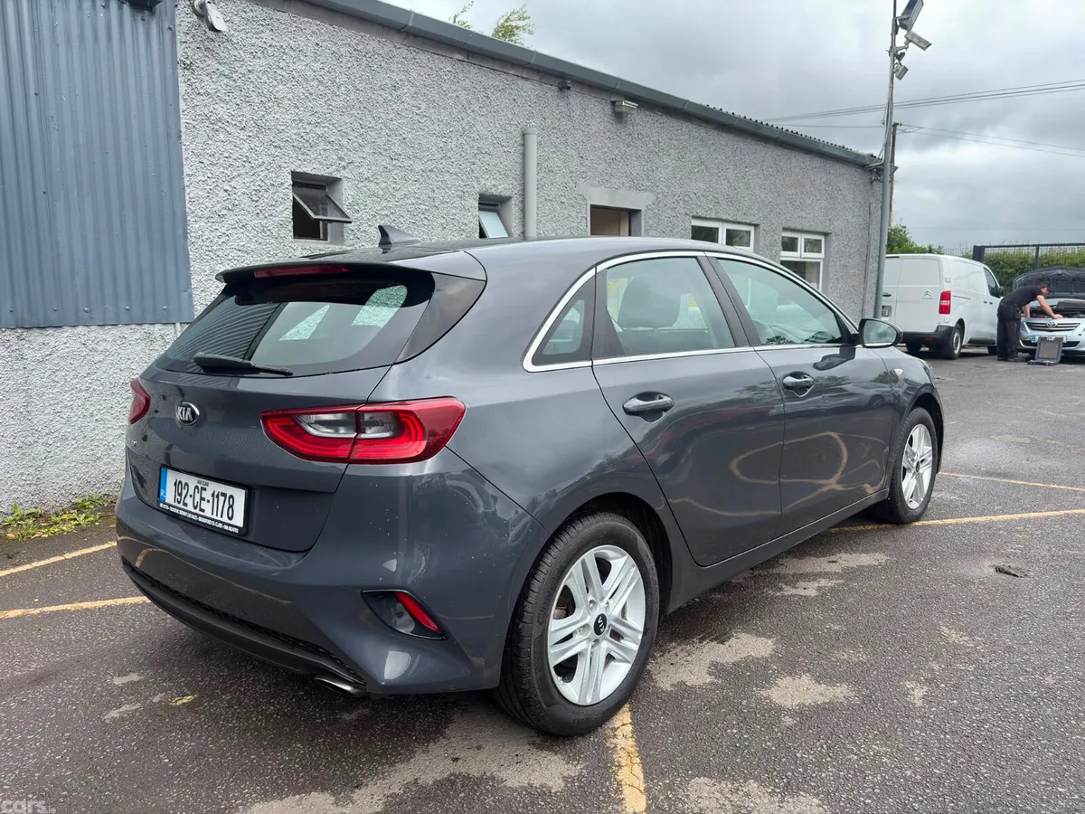 Kia XCeed Hatchback, Diesel, 2019, Grey