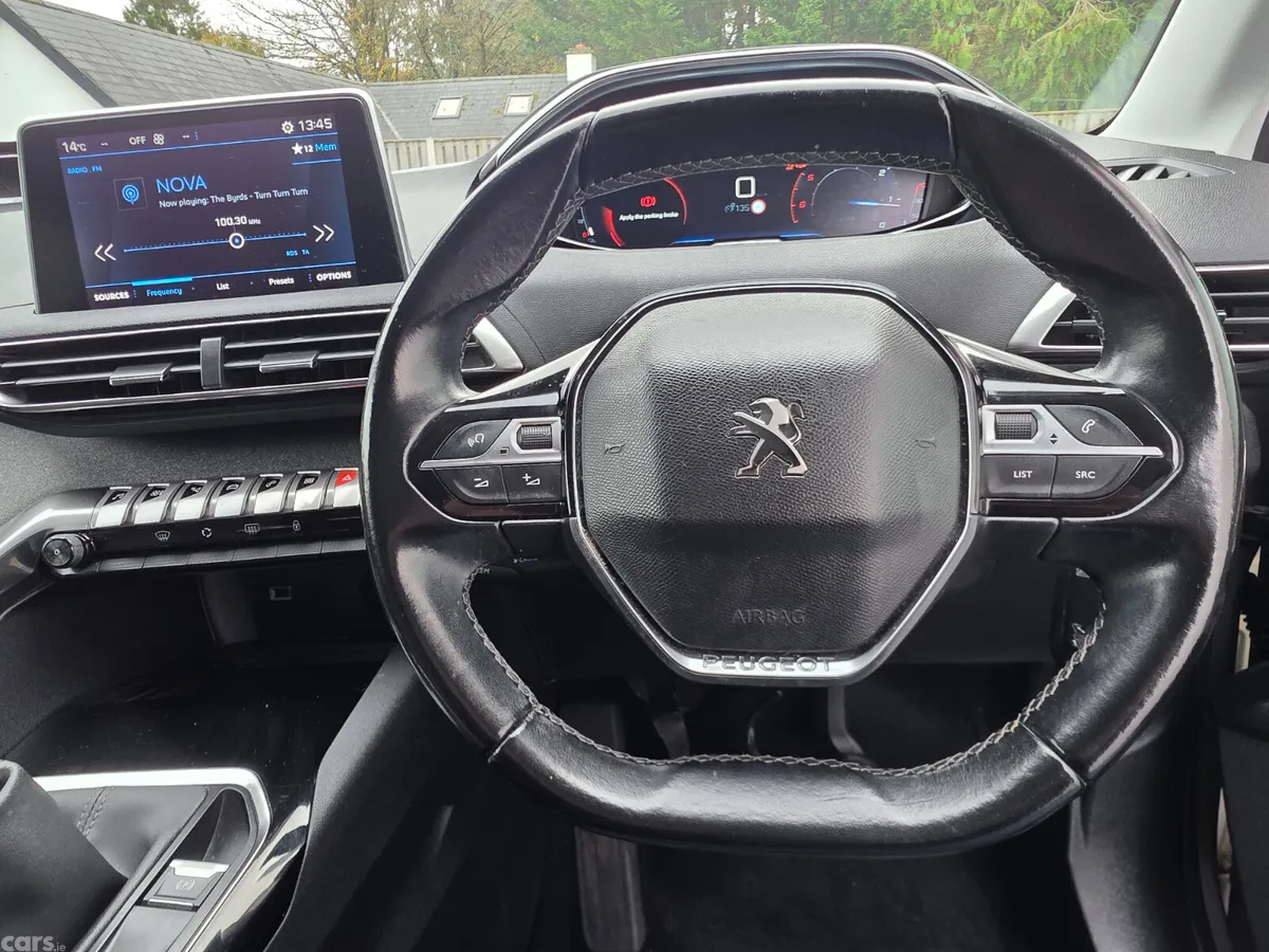 Peugeot 5008 MPV, Diesel, 2020, Grey